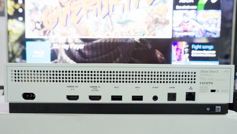 Illustration for article titled Xbox One S Review: What the Xbox One Should Have Been